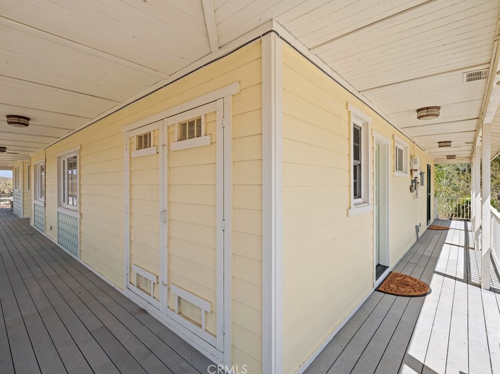 5127 Bass St, Hesperia CA  92345-9351 exterior