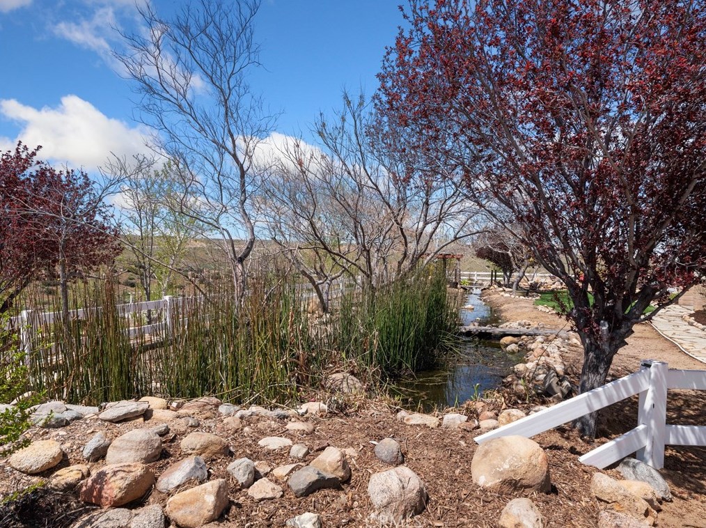 5127 Bass St, Hesperia CA  92345-9351 exterior