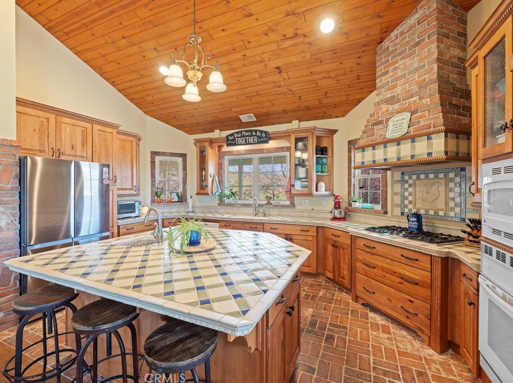 5127 Bass St, Hesperia CA  92345-9351 exterior