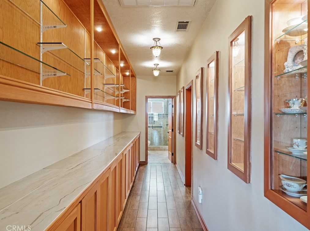 5127 Bass St, Hesperia CA  92345-9351 exterior