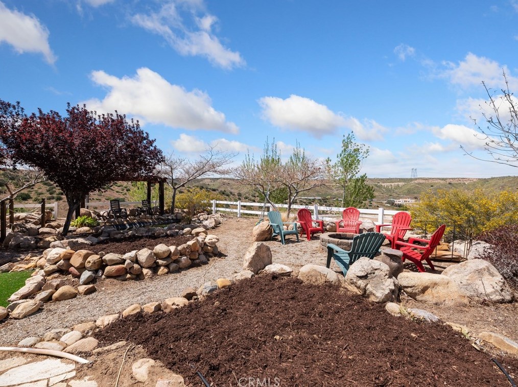 5127 Bass St, Hesperia CA  92345-9351 exterior