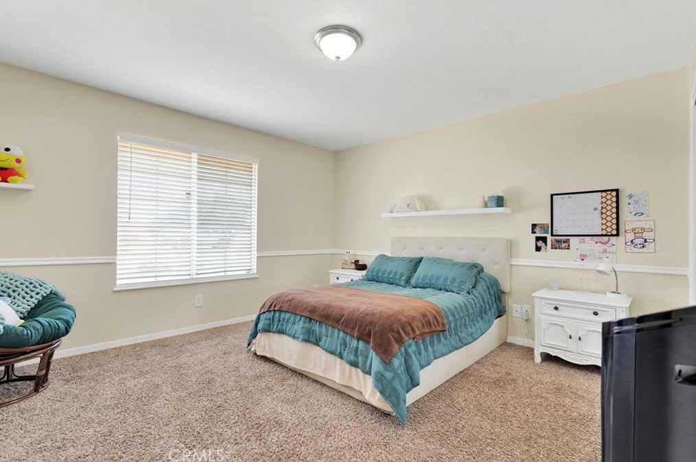 17350 Cochise St, Hesperia CA  92345-7282 exterior