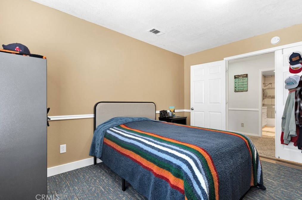 17350 Cochise St, Hesperia CA  92345-7282 exterior
