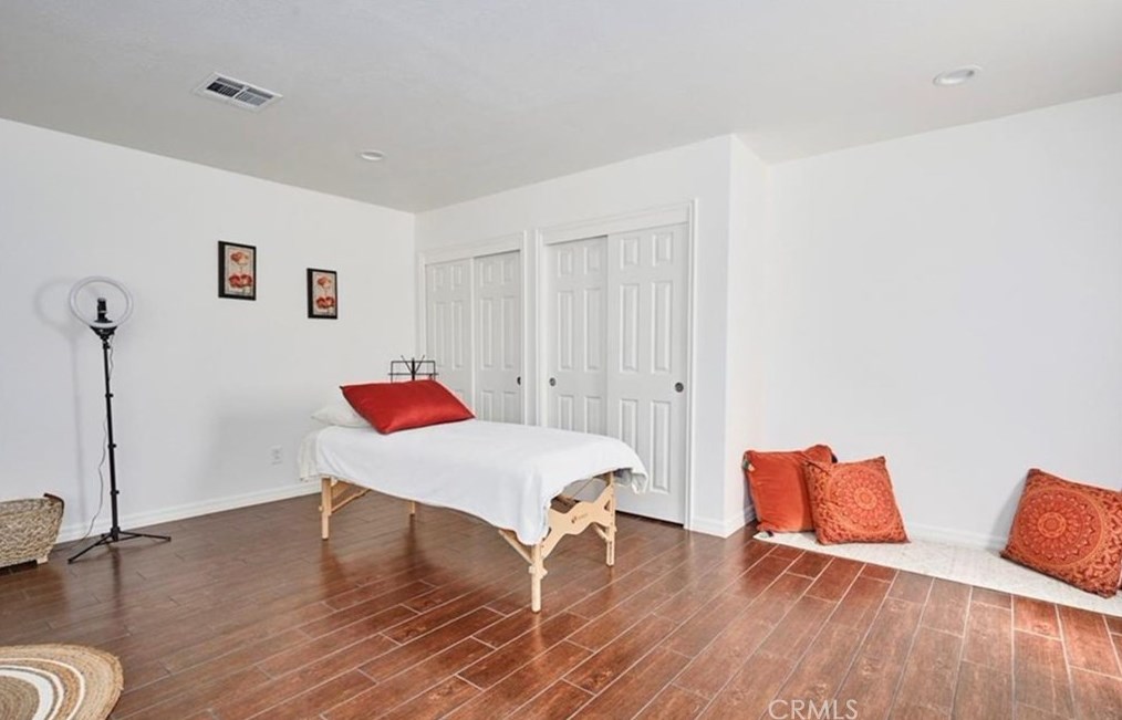 17350 Cochise St, Hesperia CA  92345-7282 exterior