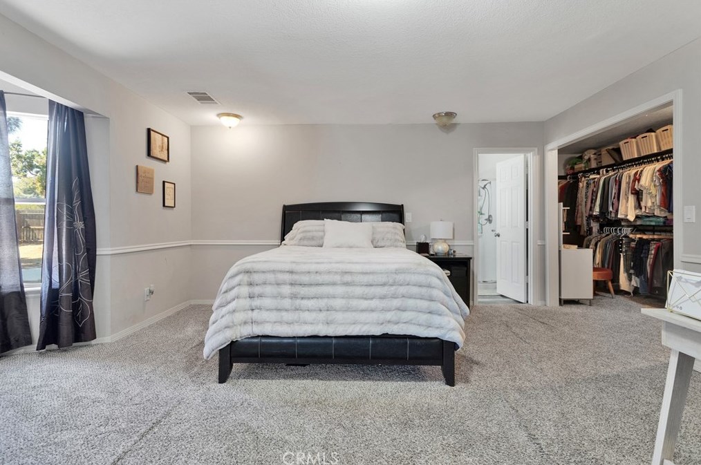 17350 Cochise St, Hesperia CA  92345-7282 exterior