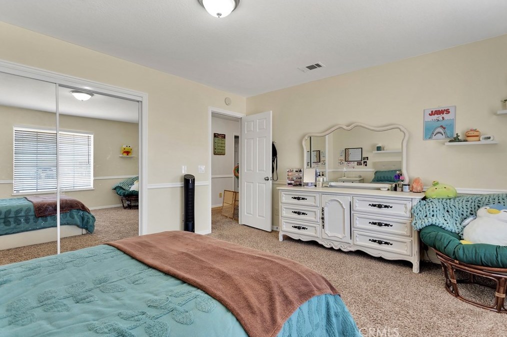 17350 Cochise St, Hesperia CA  92345-7282 exterior