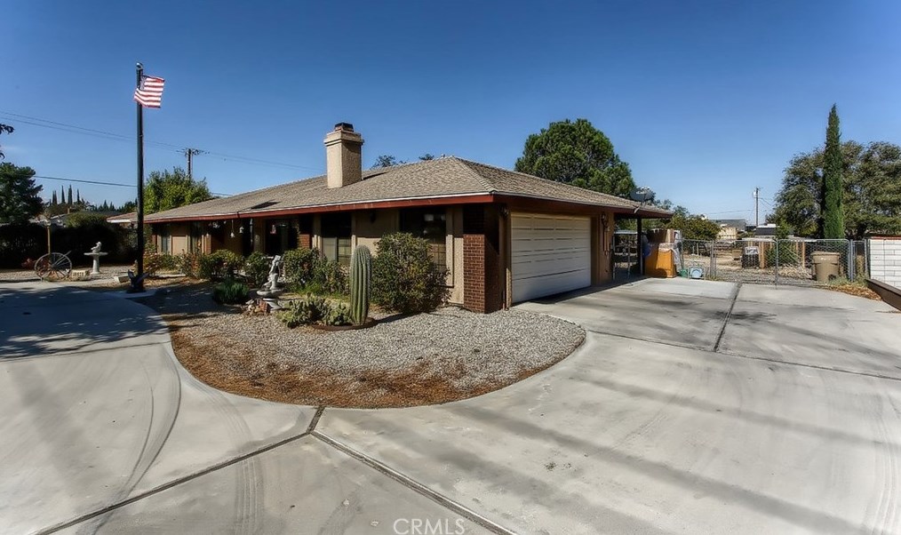 18678 Main St, Hesperia CA  92345-6434 exterior