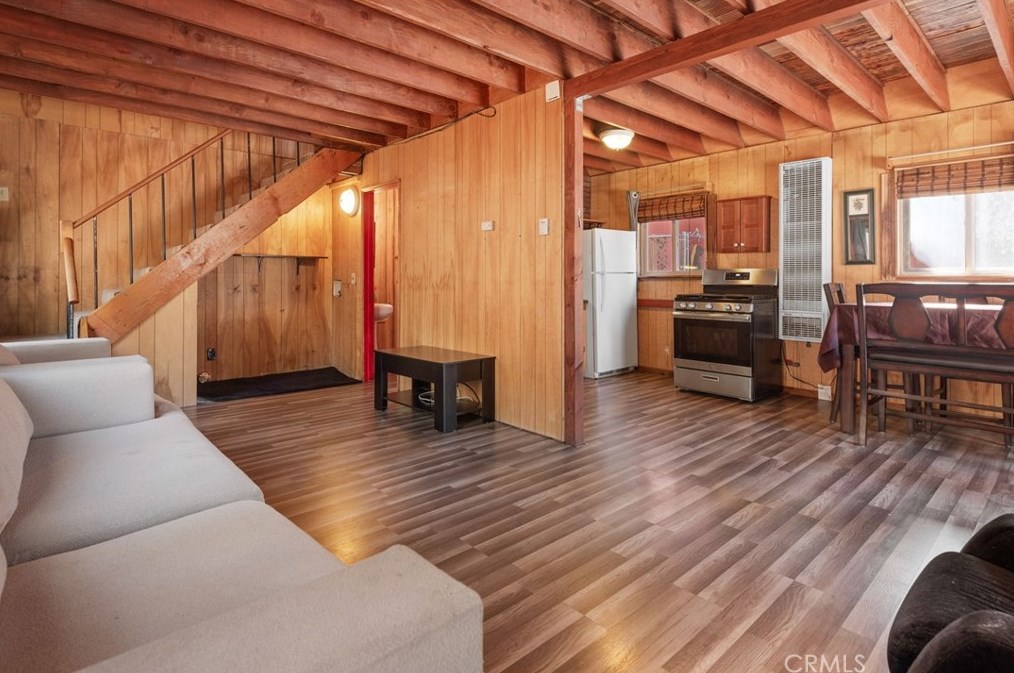 2086 4th Ln, Big Bear City CA  92314-9540 exterior