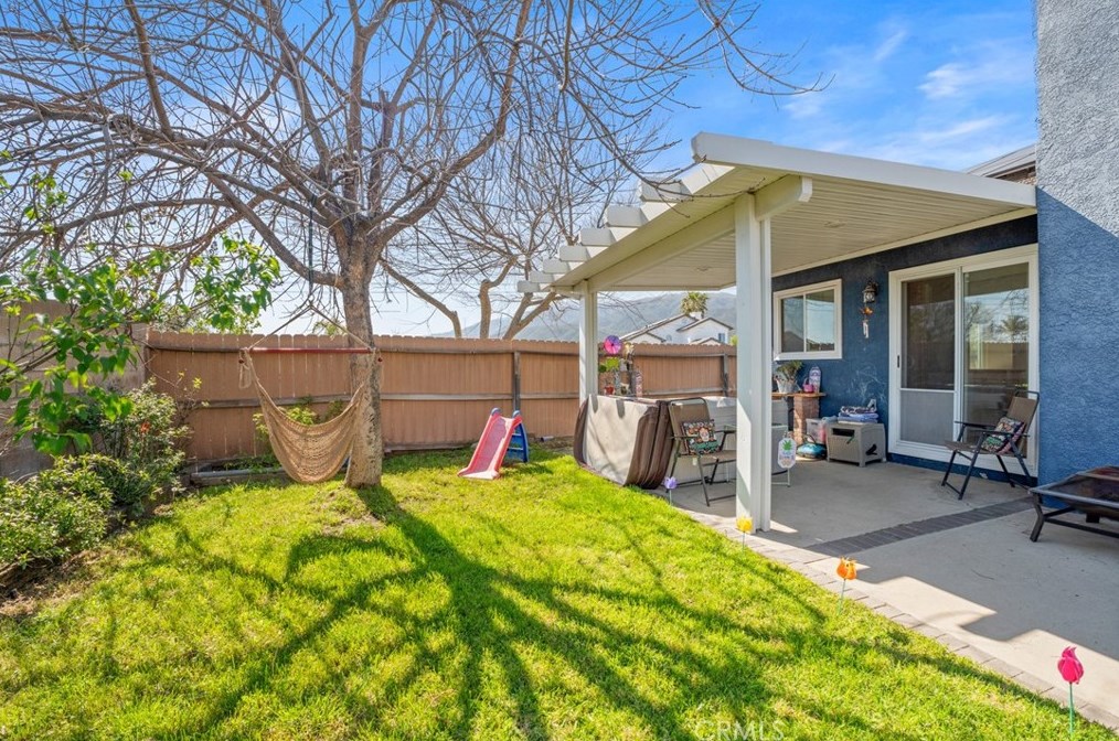 2865 Rancho Vista Dr, Rialto CA  exterior