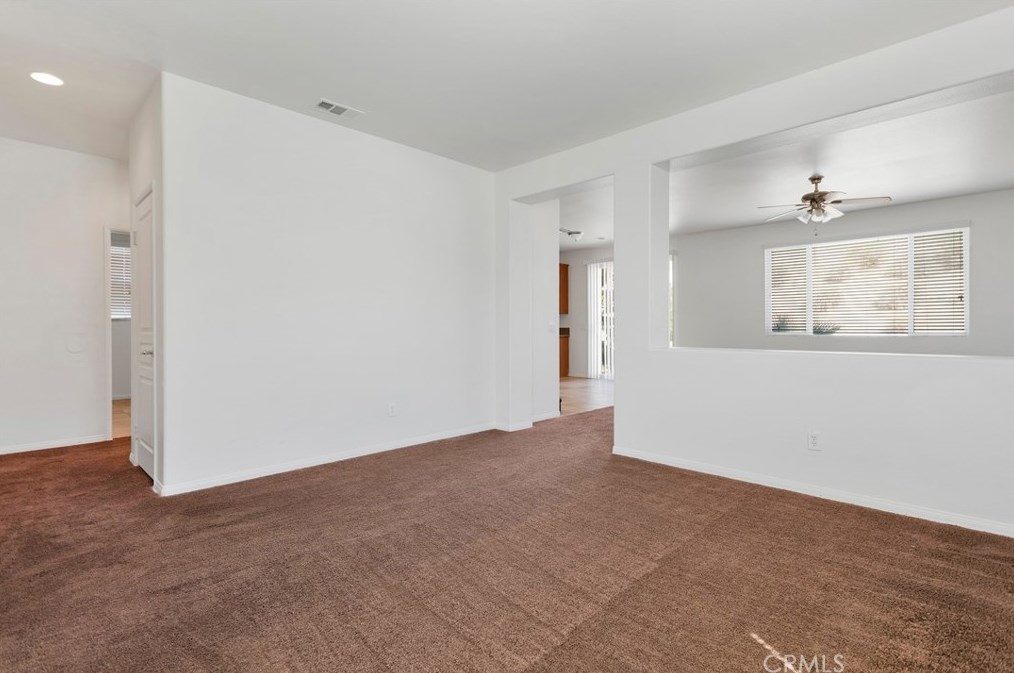 16683 Desert Star St, Victorville CA  92394-1466 exterior