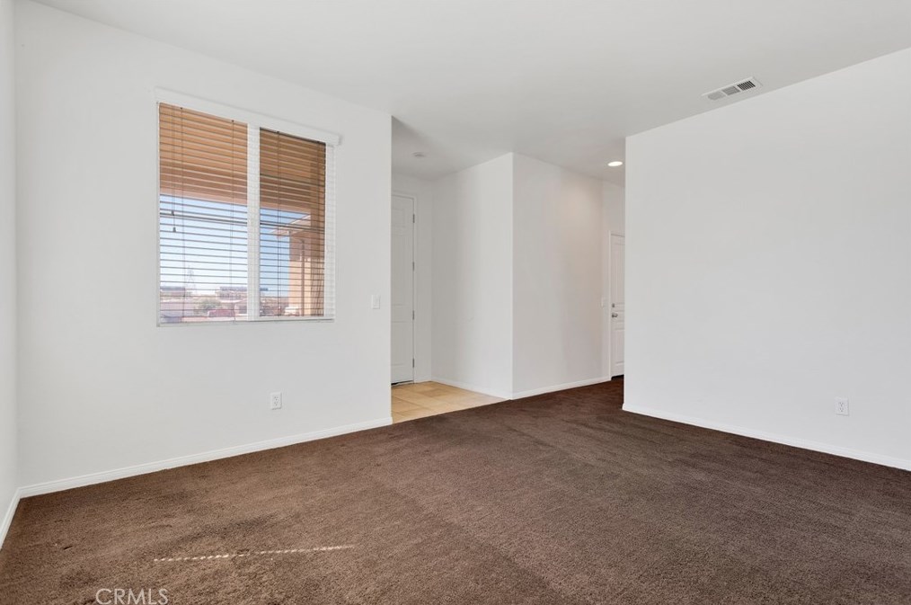 16683 Desert Star St, Victorville CA  92394-1466 exterior