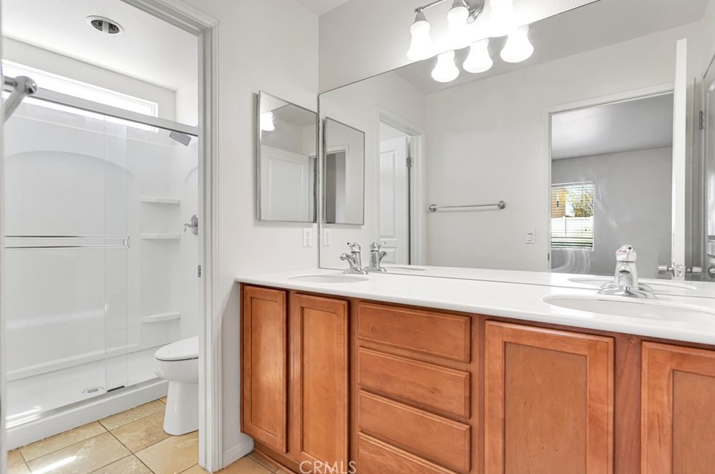 16683 Desert Star St, Victorville CA  92394-1466 exterior