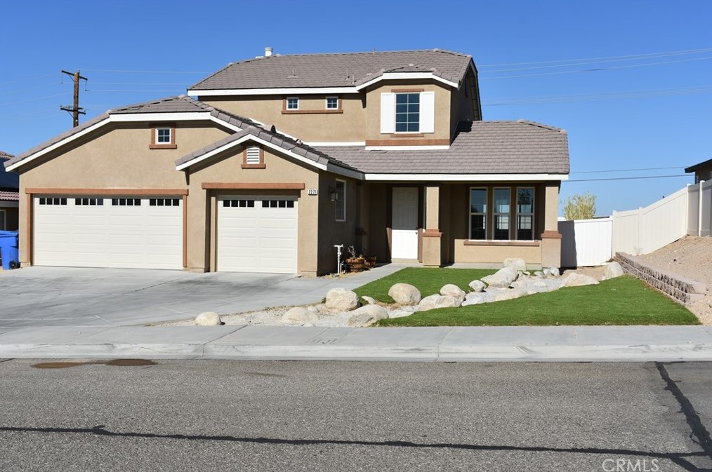 2271 Diamond Ave, Barstow CA  92311-4776 exterior