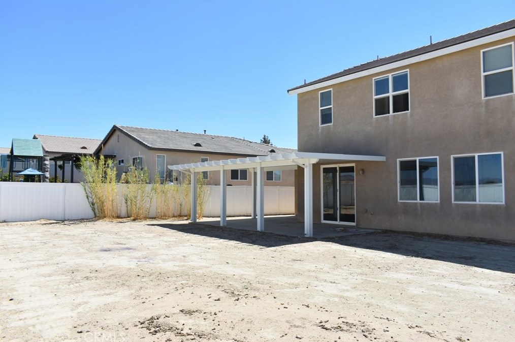 2271 Diamond Ave, Barstow CA  92311-4776 exterior