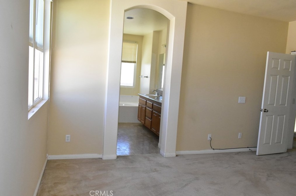 2271 Diamond Ave, Barstow CA  92311-4776 exterior