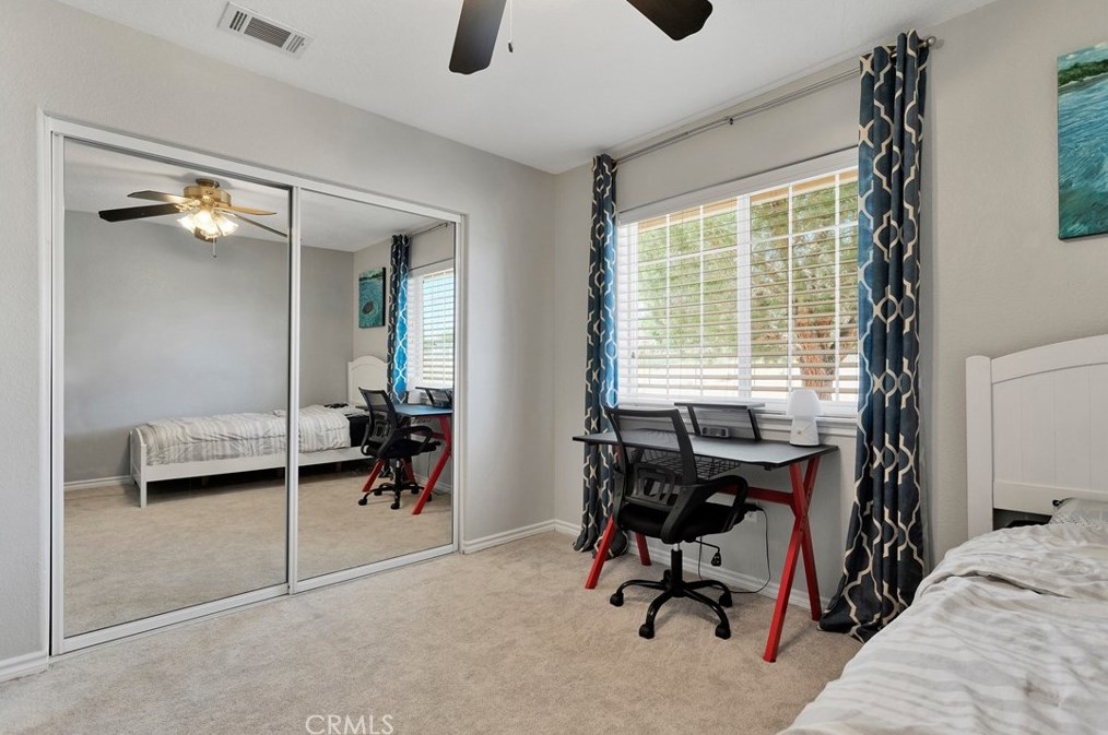 24575 Pala Ln, Apple Valley CA  92307-2021 exterior