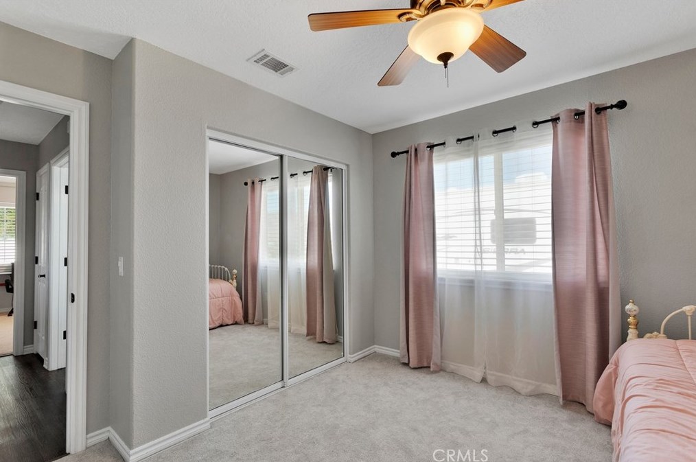 24575 Pala Ln, Apple Valley CA  92307-2021 exterior