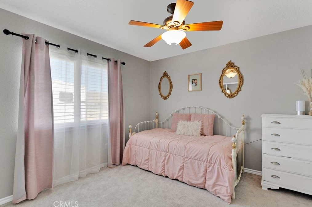 24575 Pala Ln, Apple Valley CA  92307-2021 exterior