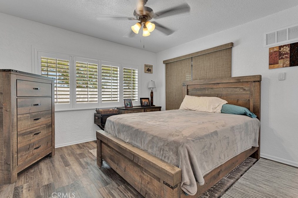 15382 Apple Vly Rd, Apple Valley CA 92307-4563 exterior