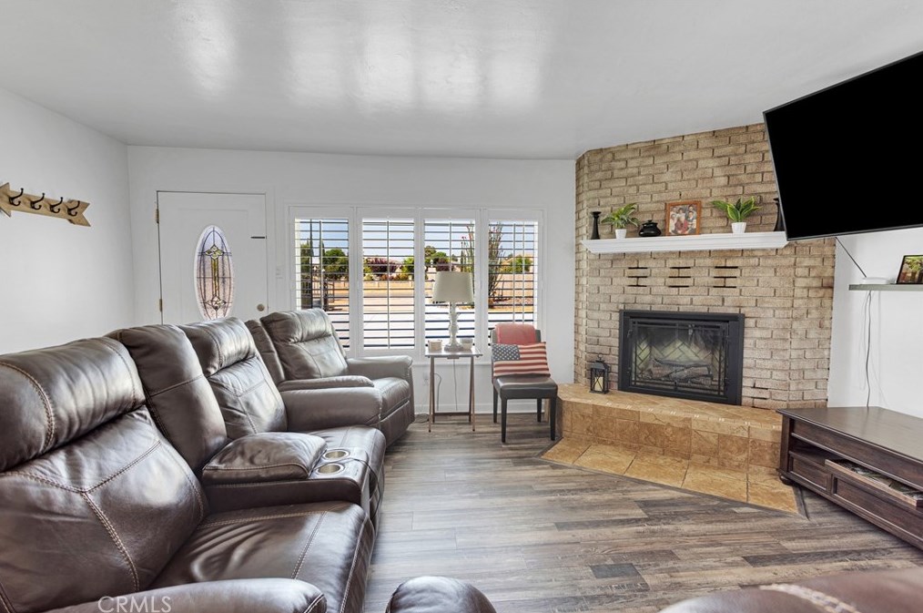 15382 Apple Vly Rd, Apple Valley CA 92307-4563 exterior