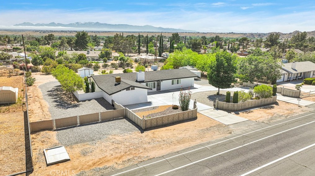 15382 Apple Vly Rd, Apple Valley CA 92307-4563 exterior