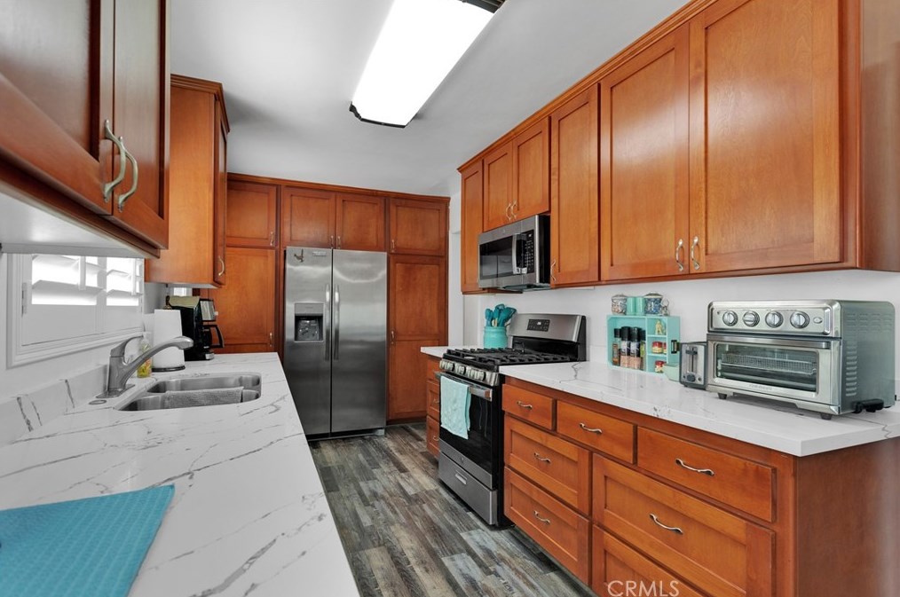 15382 Apple Vly Rd, Apple Valley CA 92307-4563 exterior