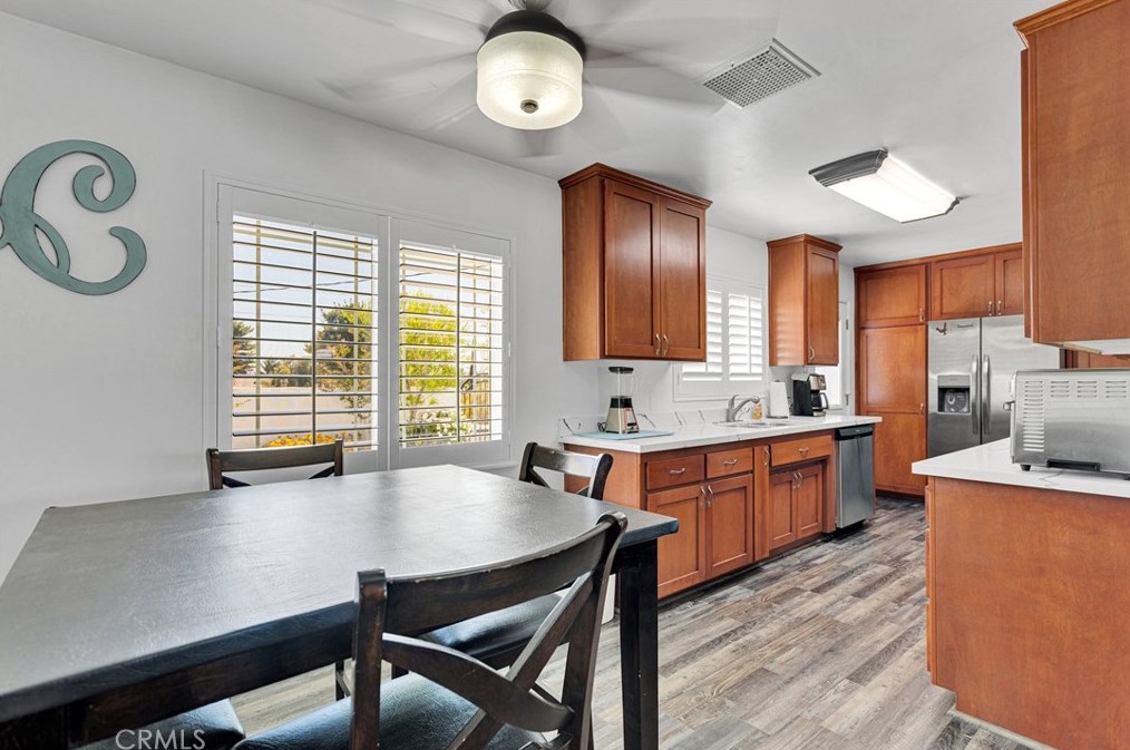 15382 Apple Vly Rd, Apple Valley CA 92307-4563 exterior