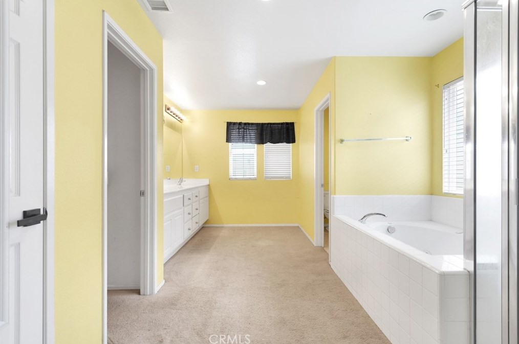 12932 Susanville St, Hesperia CA  92344-5532 exterior