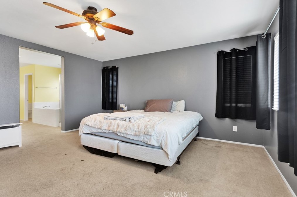 12932 Susanville St, Hesperia CA  92344-5532 exterior