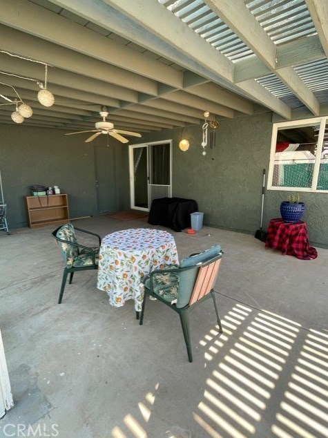 16072 Live Oak St, Hesperia CA  92345-3131 exterior