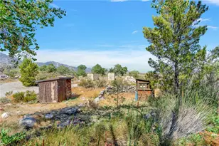 38450 State Hwy 18, Lucerne Valley, CA 92356 - Photo 41