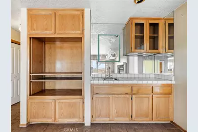 8187 Anaconda Avenue, Oak Hills, CA 92344 - Photo 25