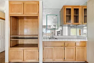 8187 Anaconda Ave, Oak Hills, CA 92344 - Photo 25