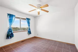 8187 Anaconda Ave, Oak Hills, CA 92344 - Photo 37