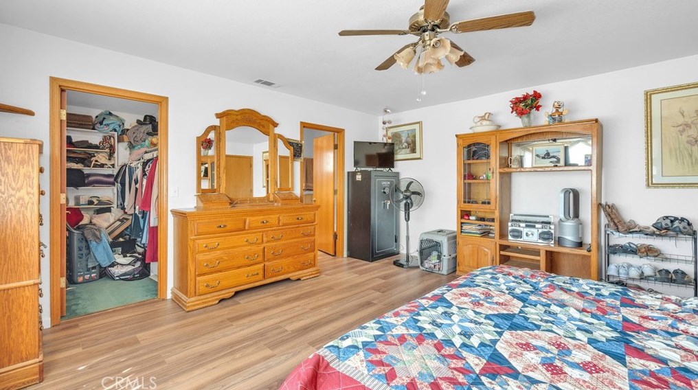 10808 8 Ave, Hesperia CA  92345-3451 exterior