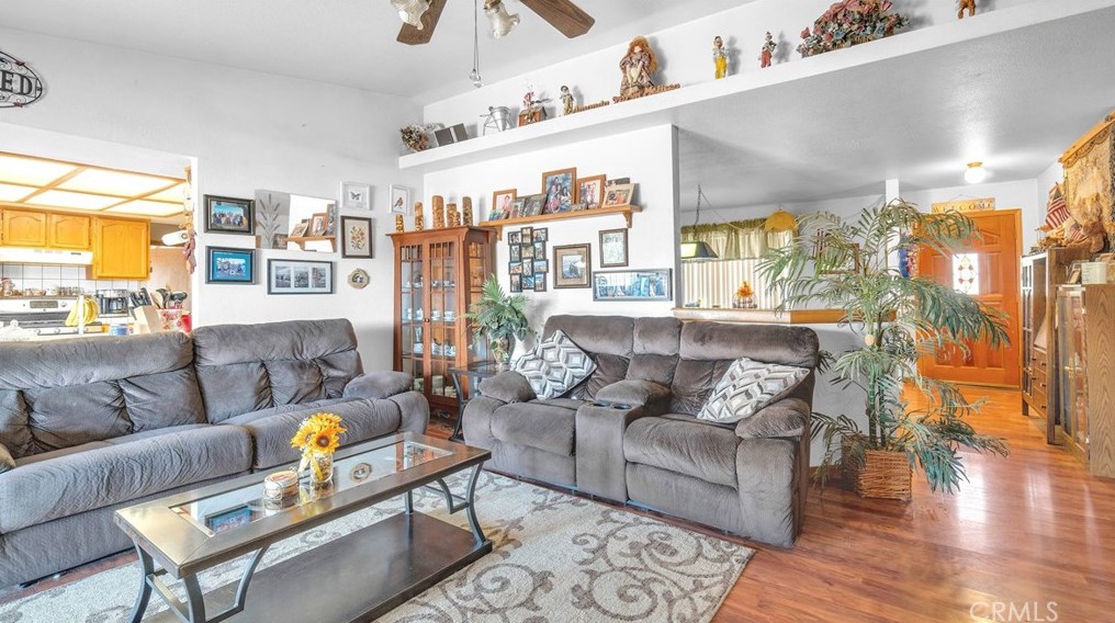 10808 8 Ave, Hesperia CA  92345-3451 exterior