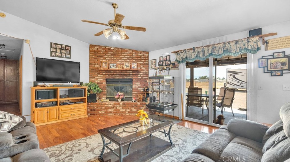 10808 8 Ave, Hesperia CA  92345-3451 exterior