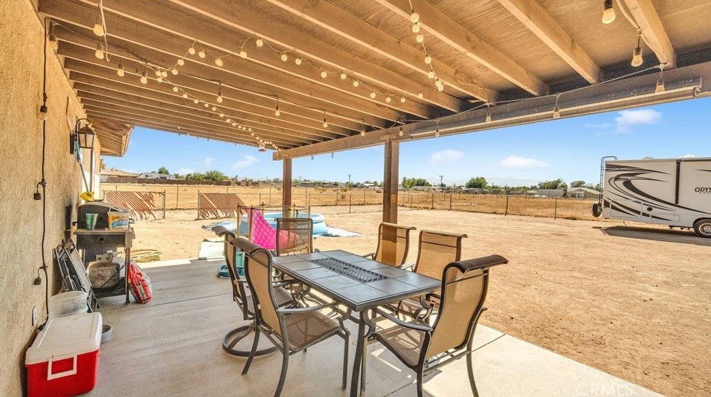 10808 8 Ave, Hesperia CA  92345-3451 exterior