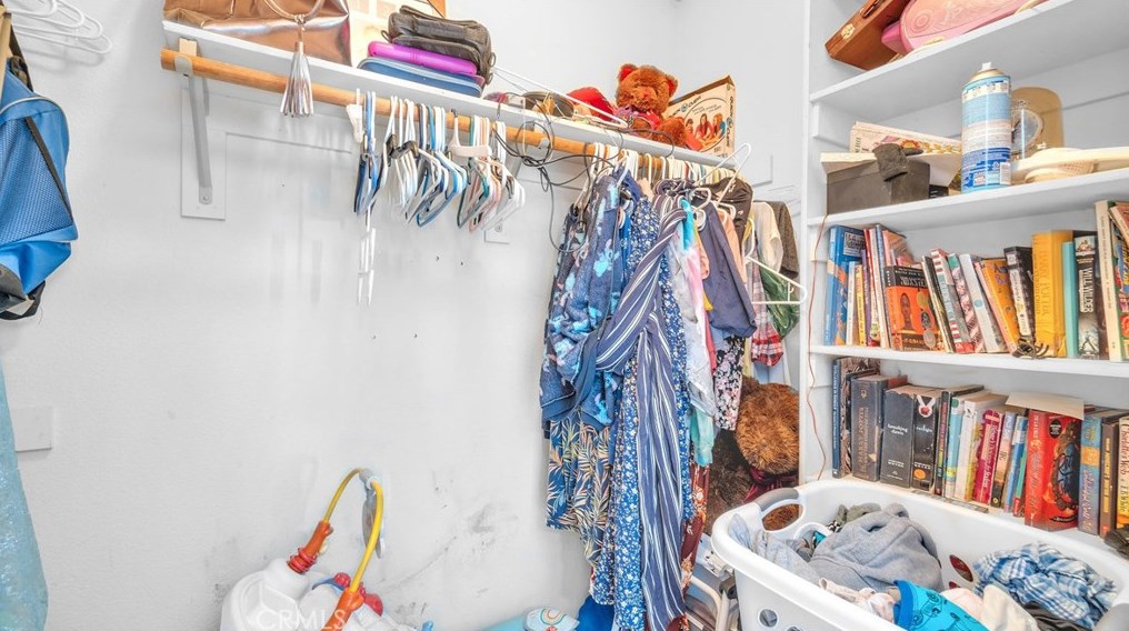 10808 8 Ave, Hesperia CA  92345-3451 exterior