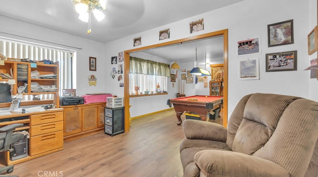 10808 8 Ave, Hesperia CA  92345-3451 exterior