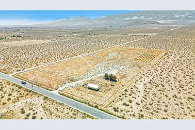 33633 Old Woman Spring Rd, Lucerne Valley, CA 92356 - Photo 5