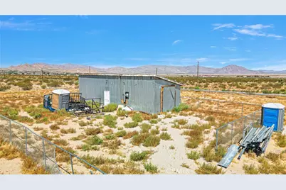 33633 Old Woman Spring Rd, Lucerne Valley, CA 92356 - Photo 15