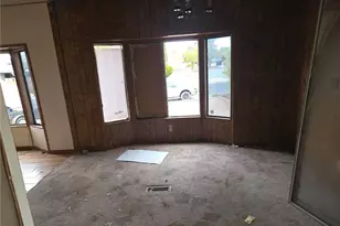 16251 Wimbleton Dr, Victorville, CA 92395 - Photo 9