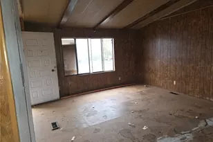 16251 Wimbleton Dr, Victorville, CA 92395 - Photo 5