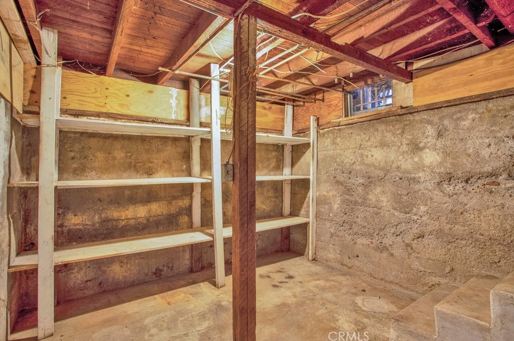 1677 Ardmore Ave, Los Angeles CA  90004-3254 exterior