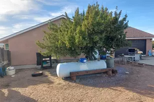 10521 Hollister Rd, Oak Hills, CA 92344 - Photo 33