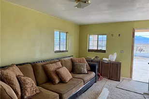 18645 E Palmdale Blvd, Palmdale, CA 93591 - Photo 3