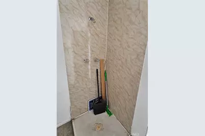 9464 Hesperia Road, Hesperia, CA 92345 - Photo 13