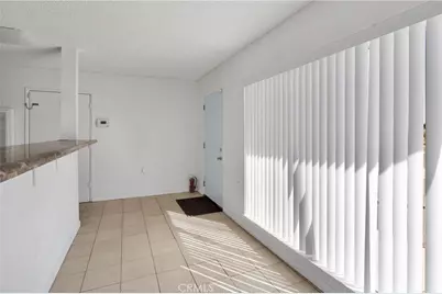 9464 Hesperia Road, Hesperia, CA 92345 - Photo 7