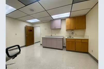 17450 Main Street #H, Hesperia, CA 92345 - Photo 9